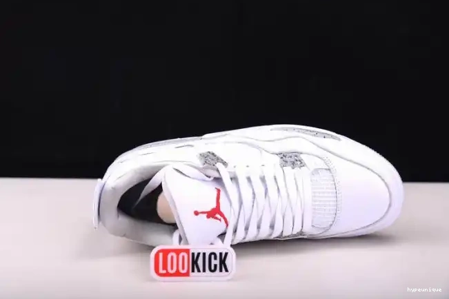 HYPE 4 Retro Jordan Oreo (2021) CT8527-100 White 0506